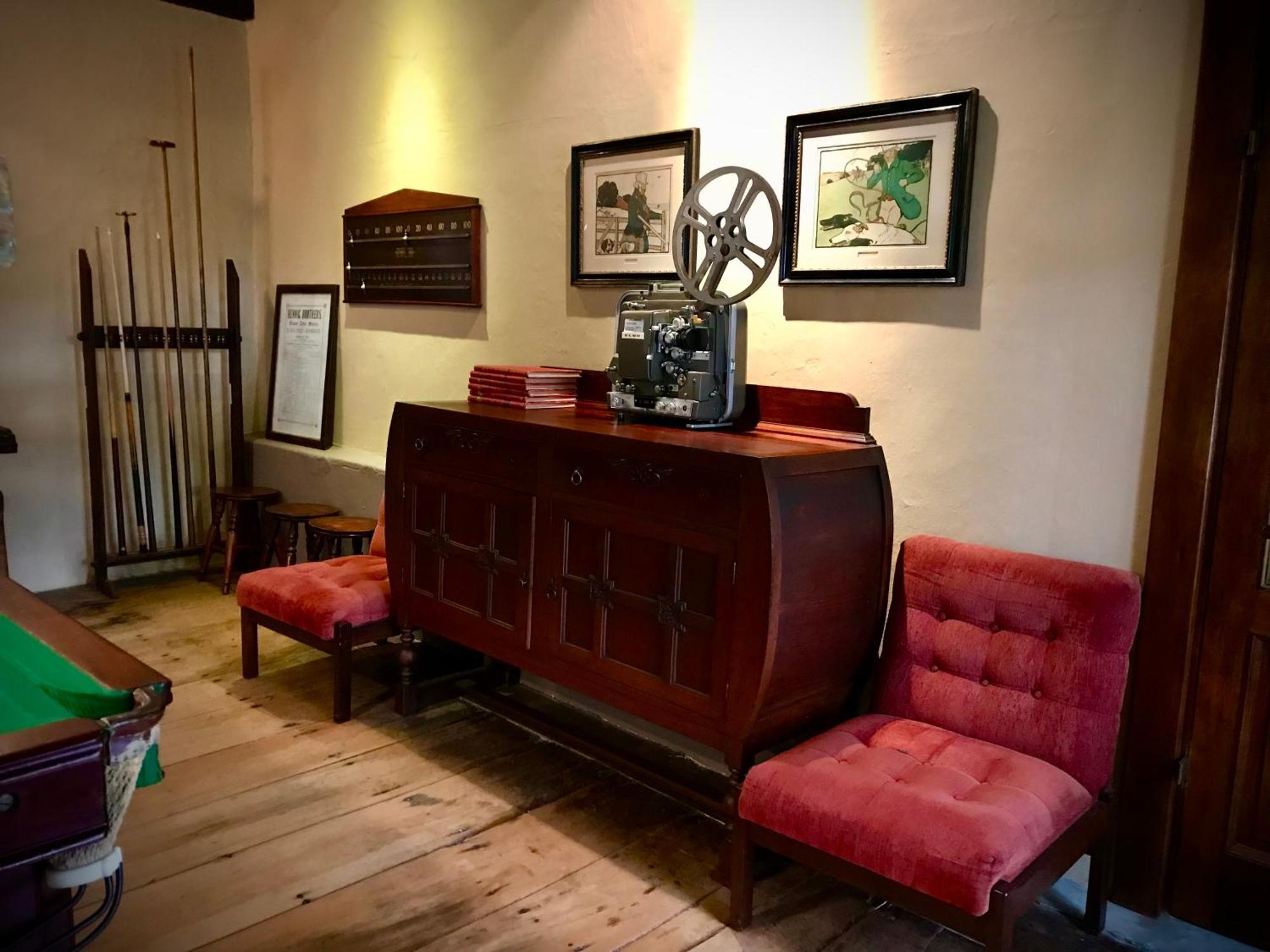 Ruiterbos Eight Bells Mountain Inn מראה חיצוני תמונה