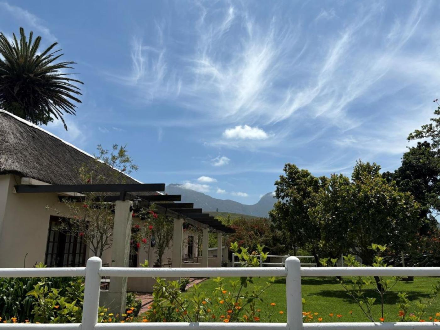 Ruiterbos Eight Bells Mountain Inn מראה חיצוני תמונה