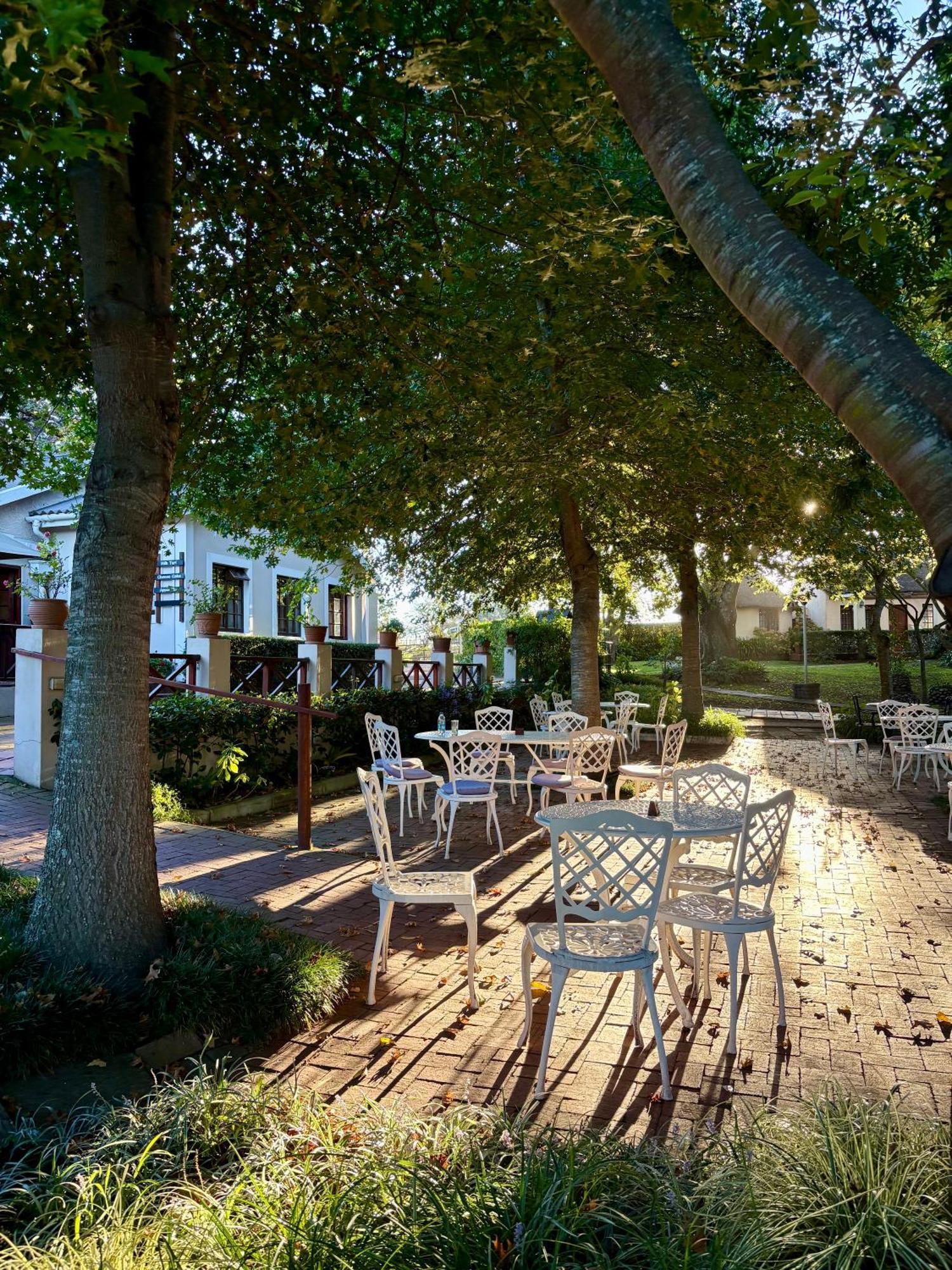 Ruiterbos Eight Bells Mountain Inn מראה חיצוני תמונה
