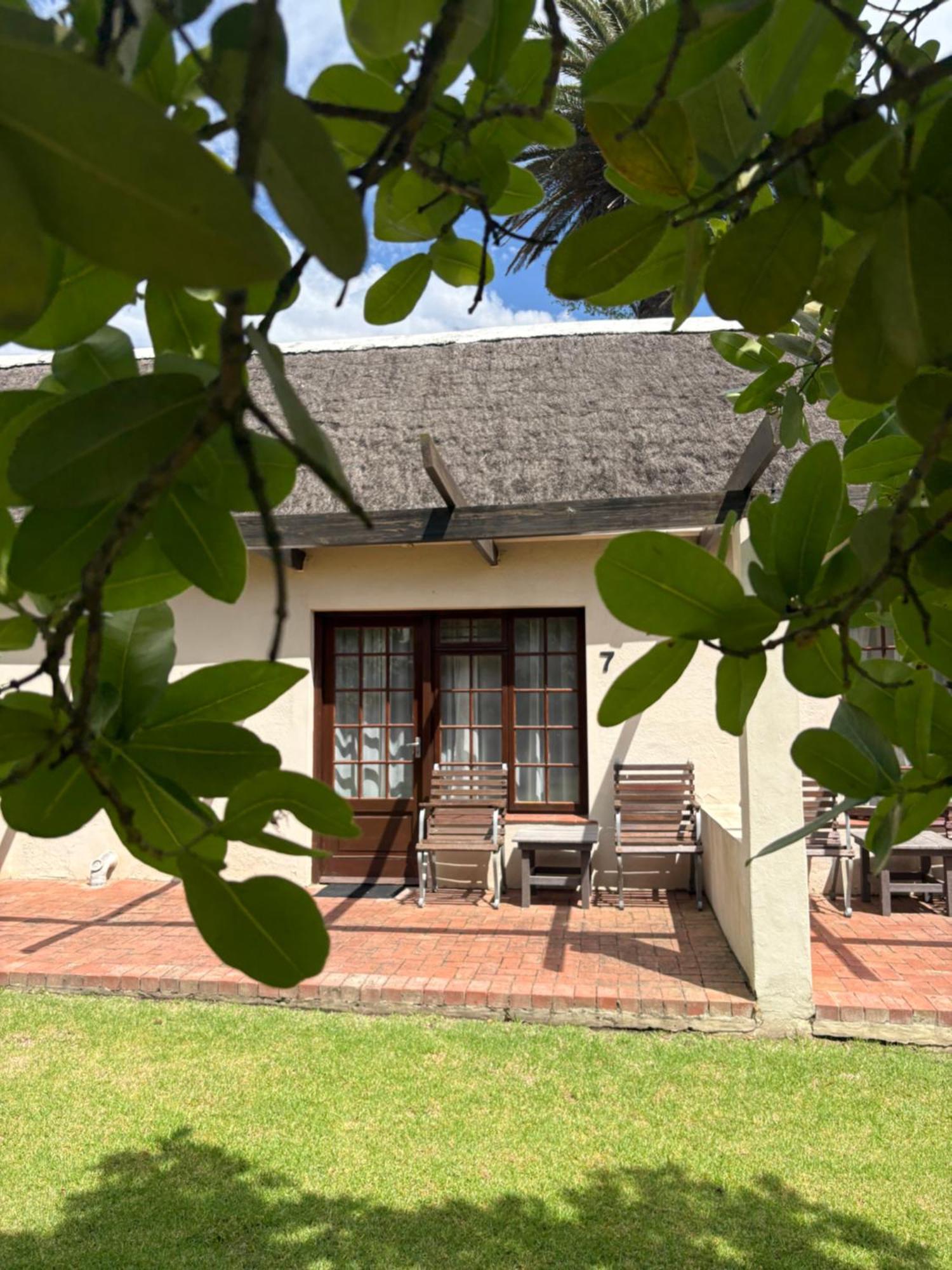 Ruiterbos Eight Bells Mountain Inn מראה חיצוני תמונה